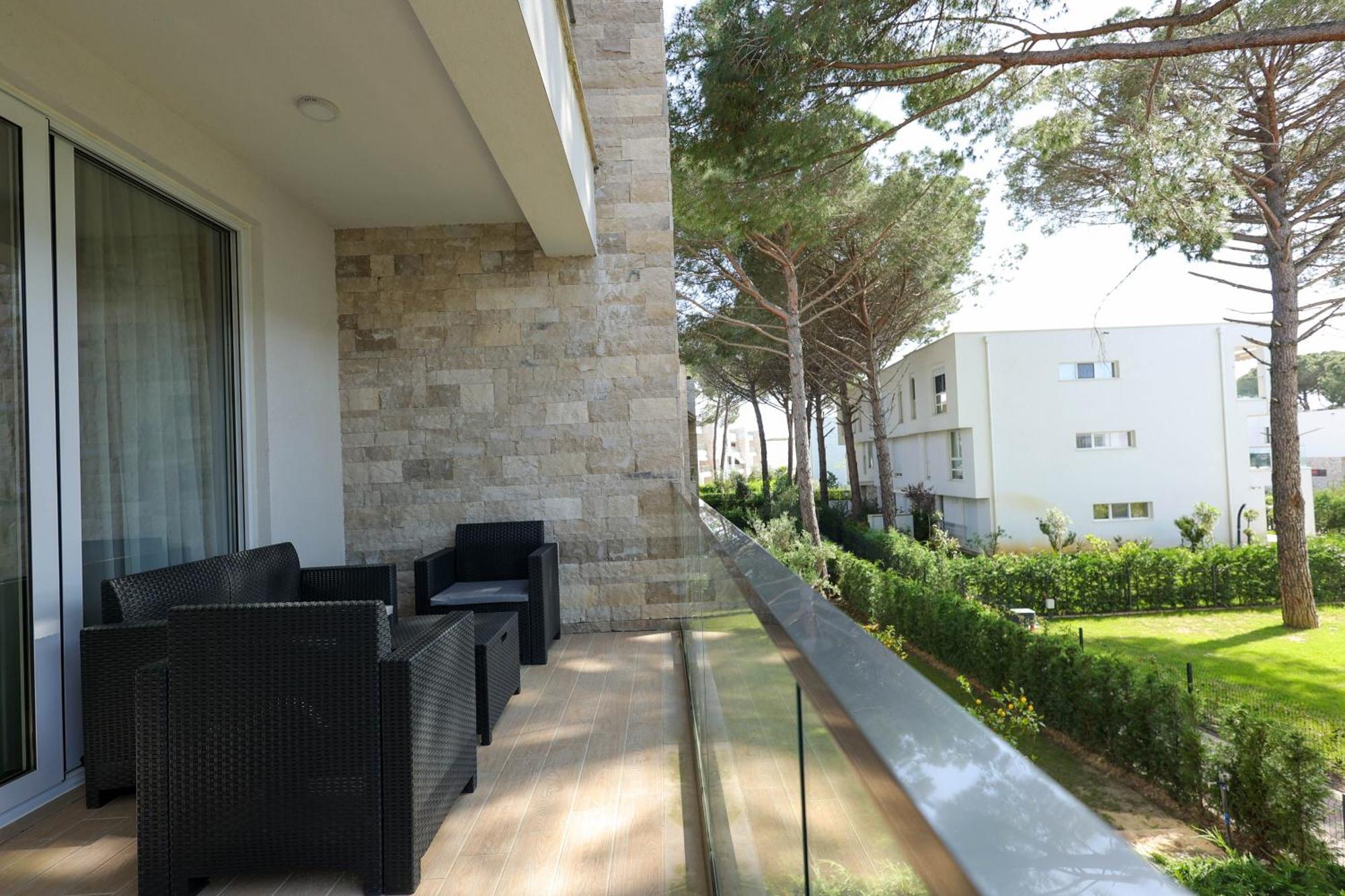 Sanpietro Vacation Apartments Durrës Exterior foto